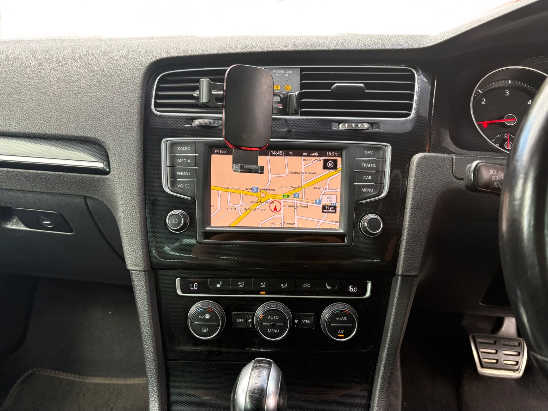 
								2016 VW Golf GTD 2.0L Diesel full									