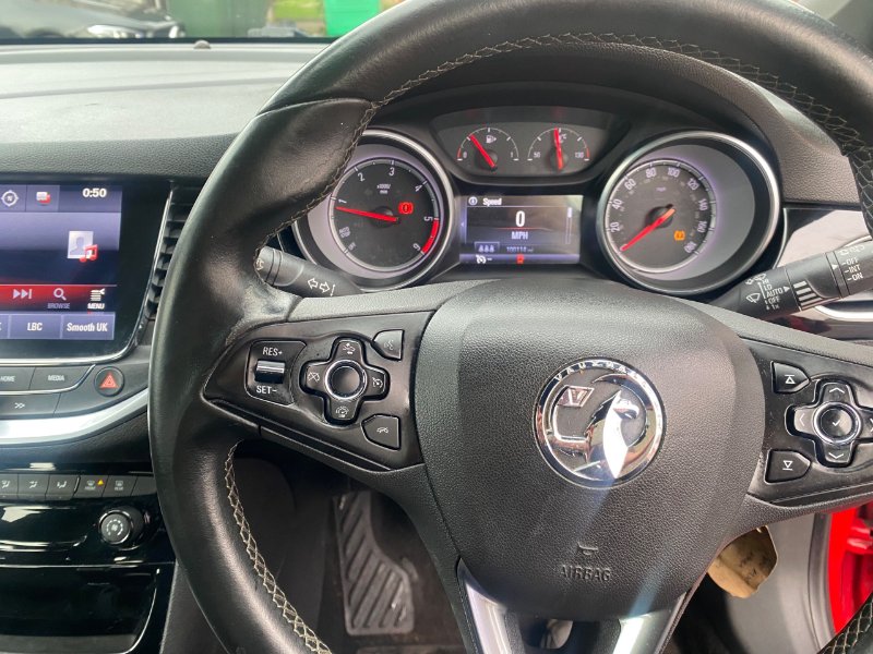 
								2016 Vauxhall Astra full									