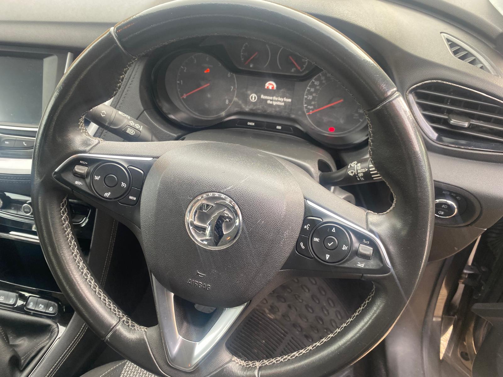 
								2020 Vauxhall GrandLandX full									