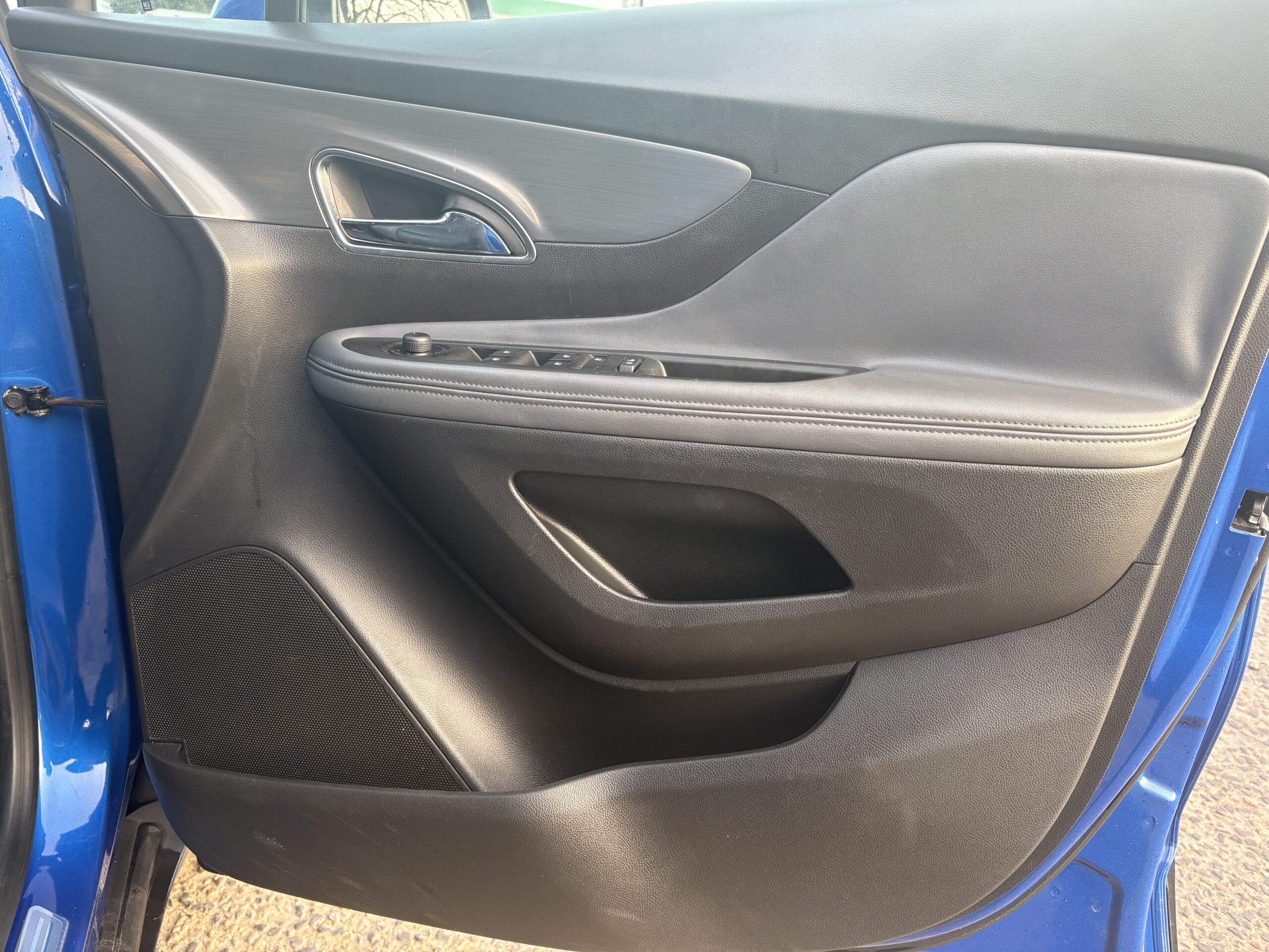 
								2016 Vauxhall Mokka full									