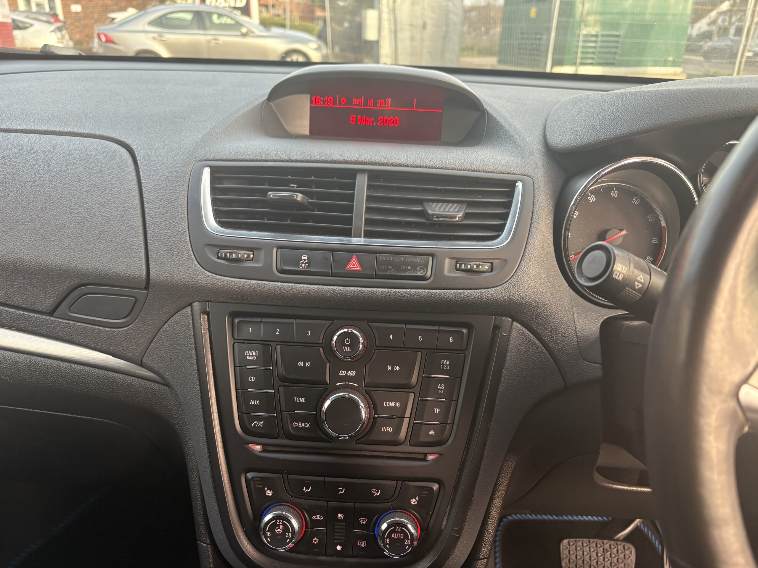 
								2016 Vauxhall Mokka full									