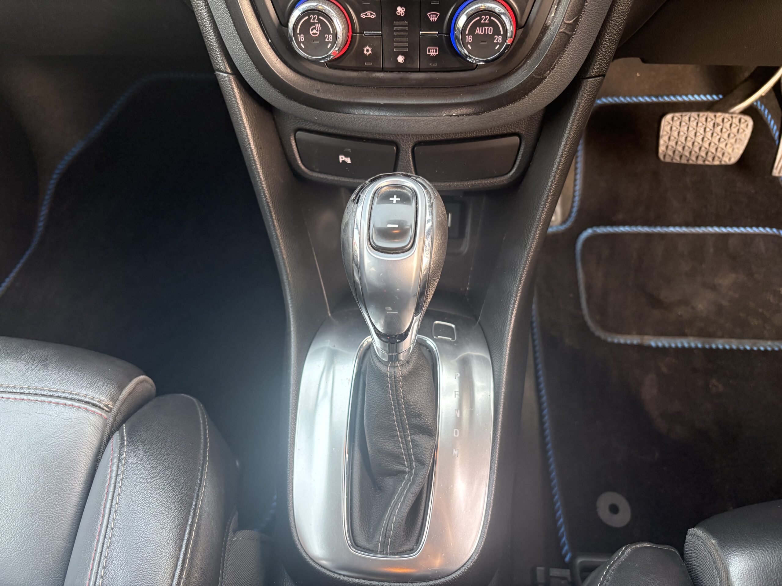 
								2016 Vauxhall Mokka full									