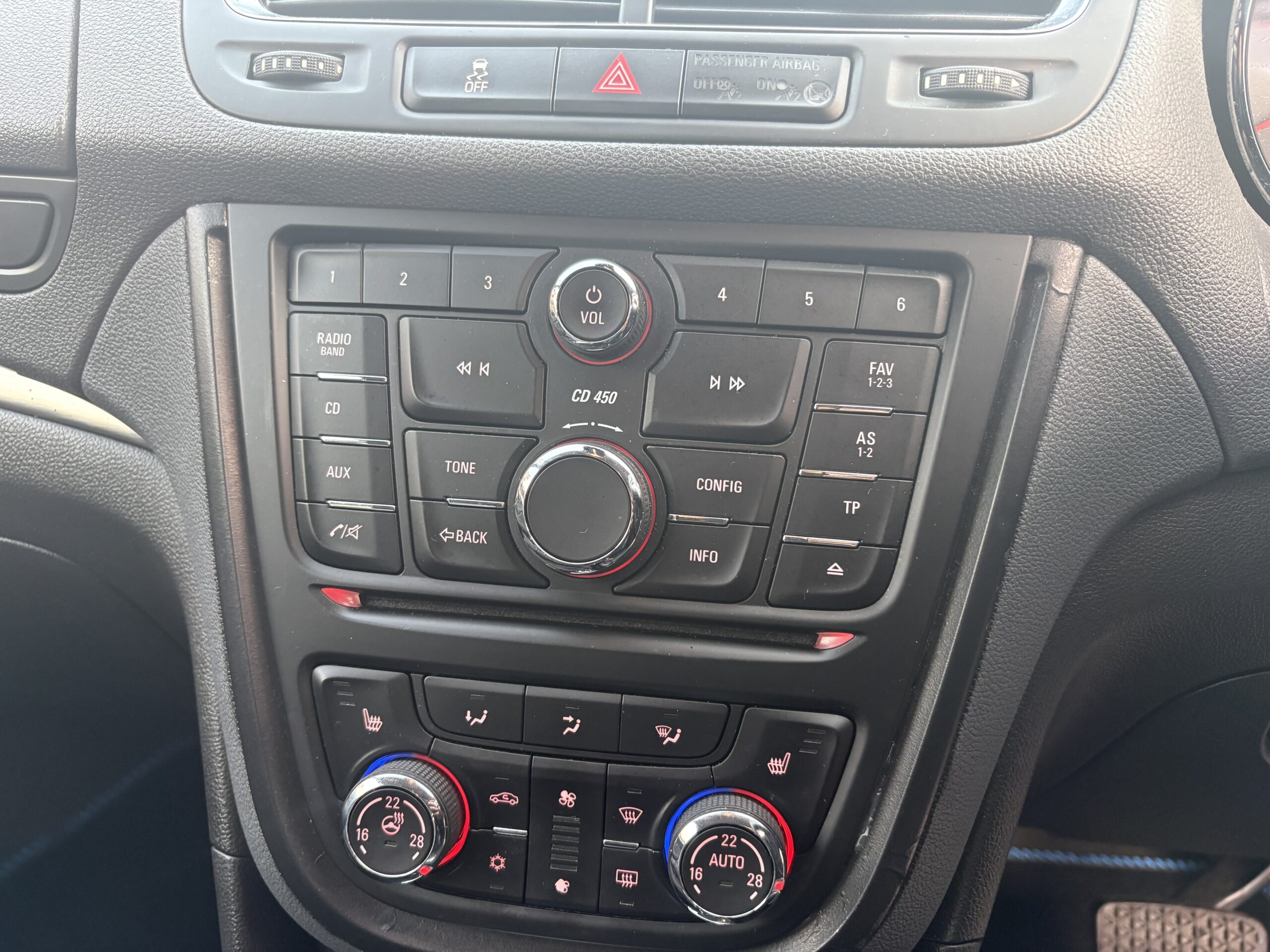 
								2016 Vauxhall Mokka full									