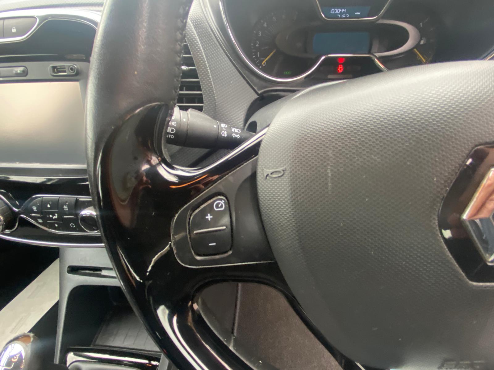 
								2014 Renault Capture full									