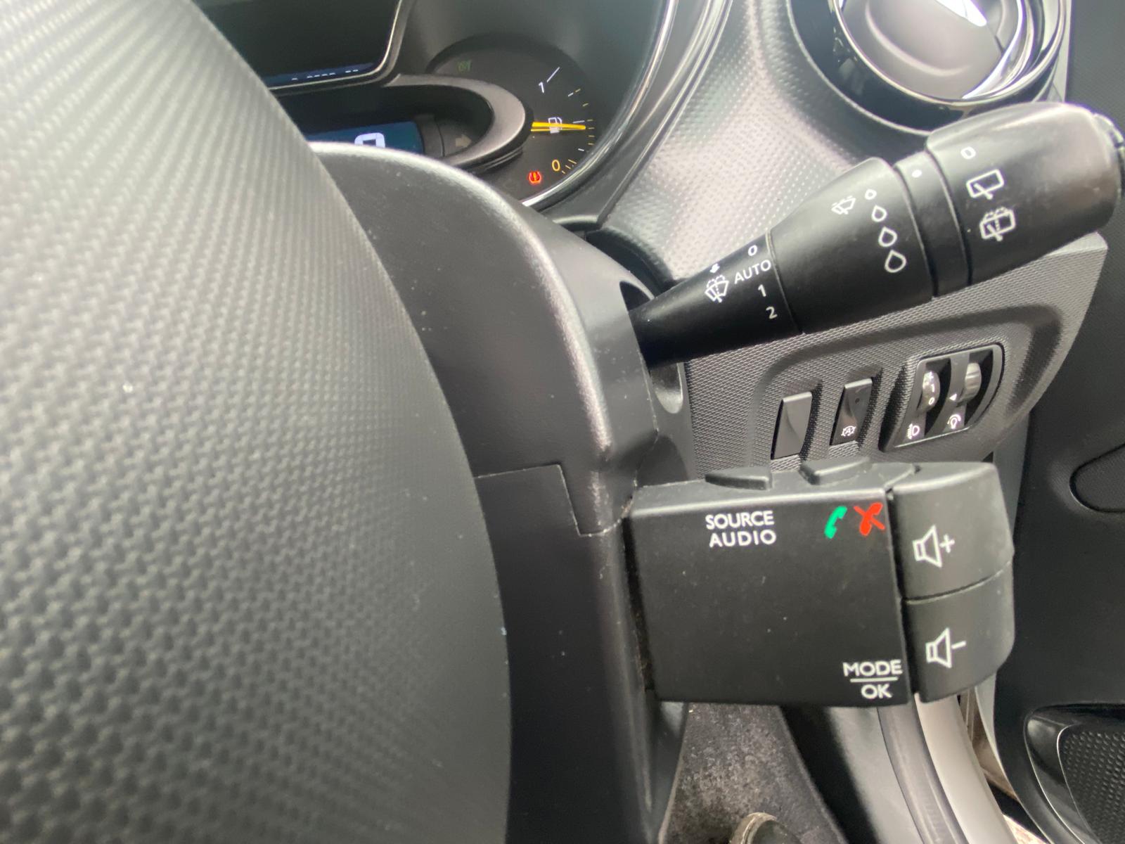 
								2014 Renault Capture full									