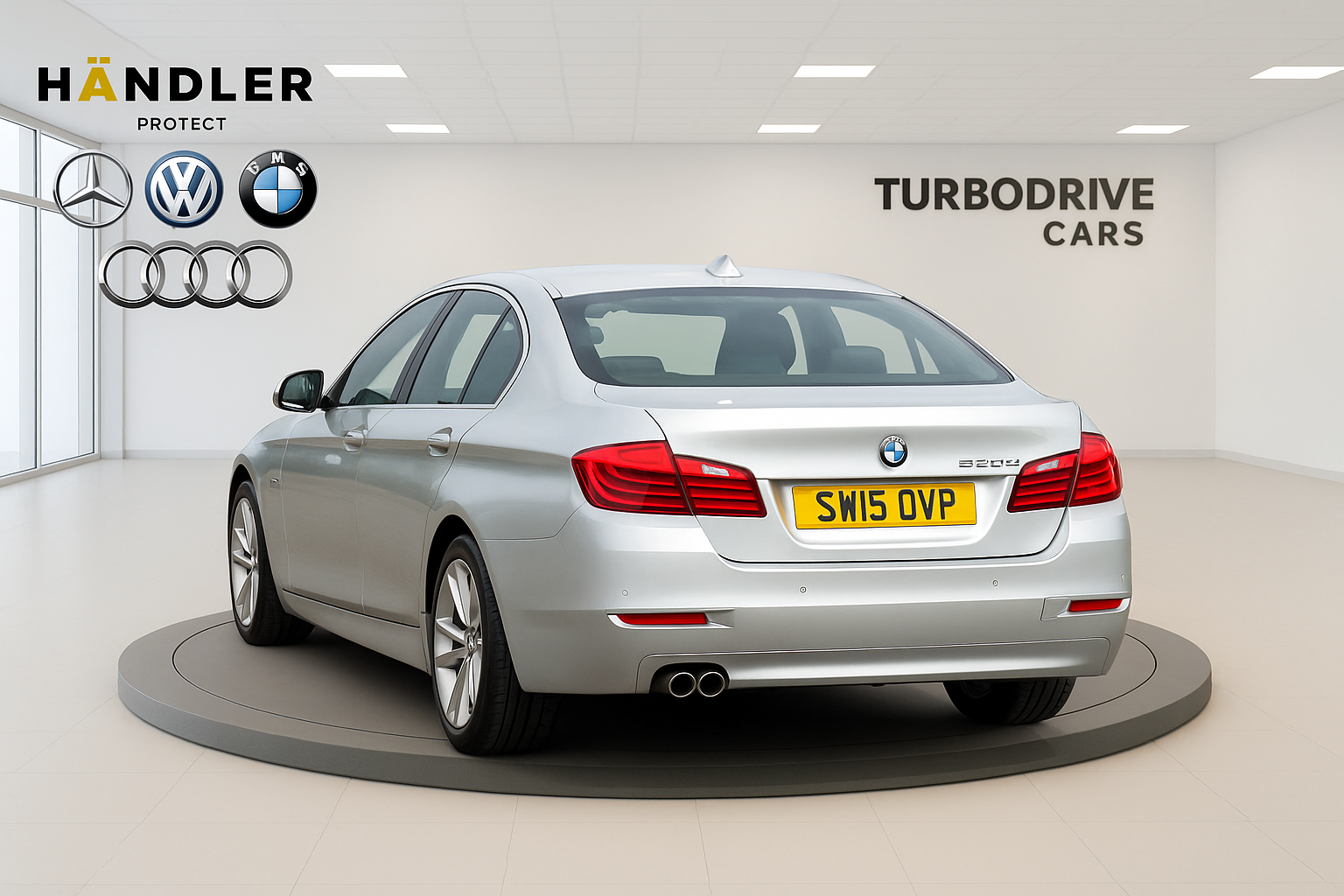 
								2015 BMW 520d Luxury full									