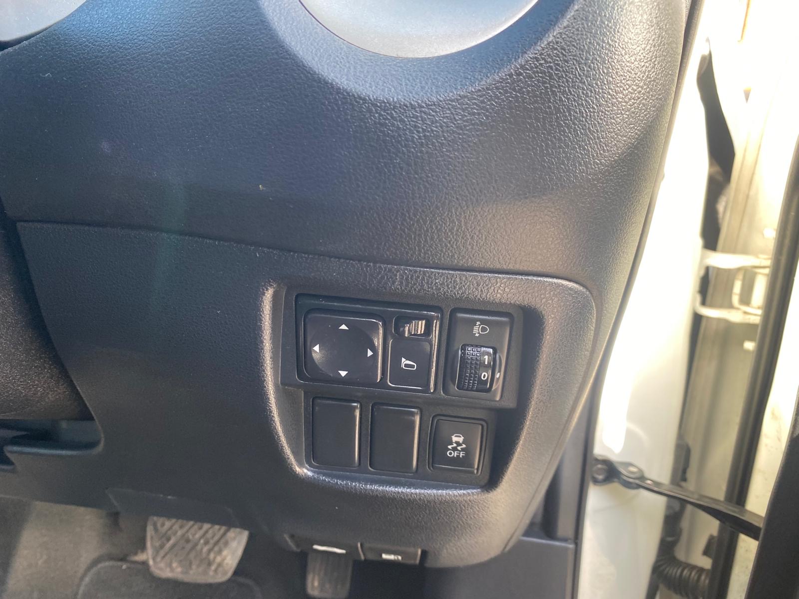 
								2013 Nissan Juke Acenta full									