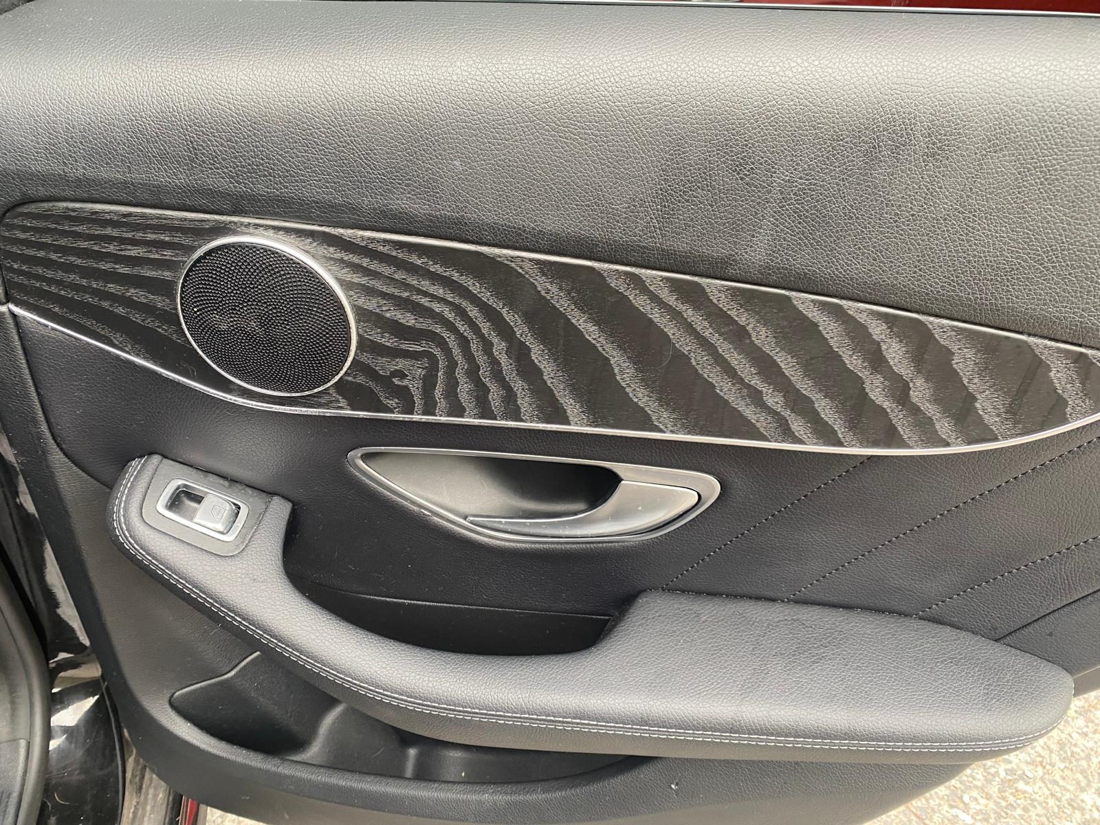 
								2016 Mercedes Benz c200d full									