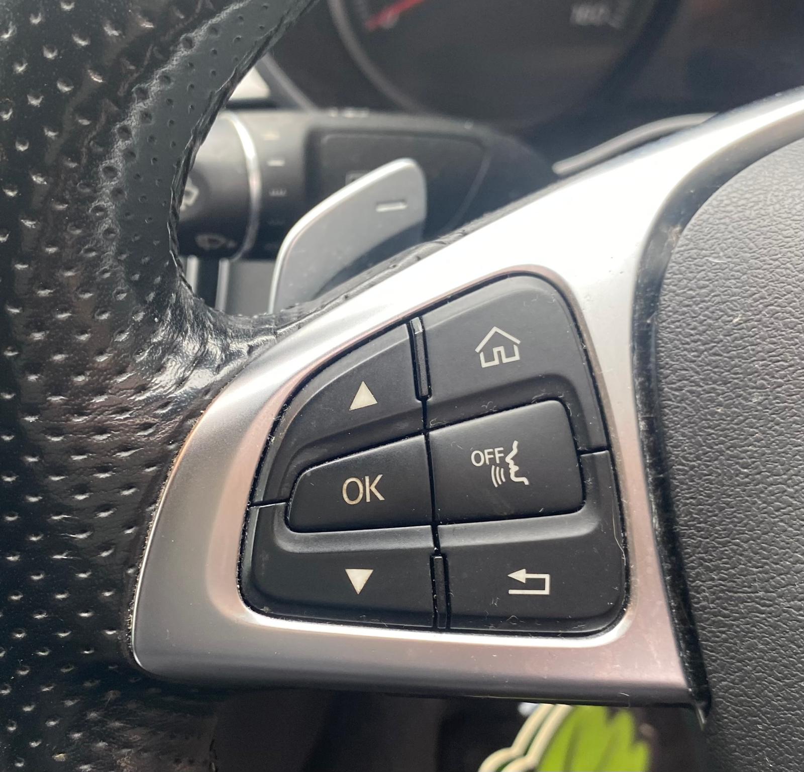 
								2016 Mercedes Benz c200d full									