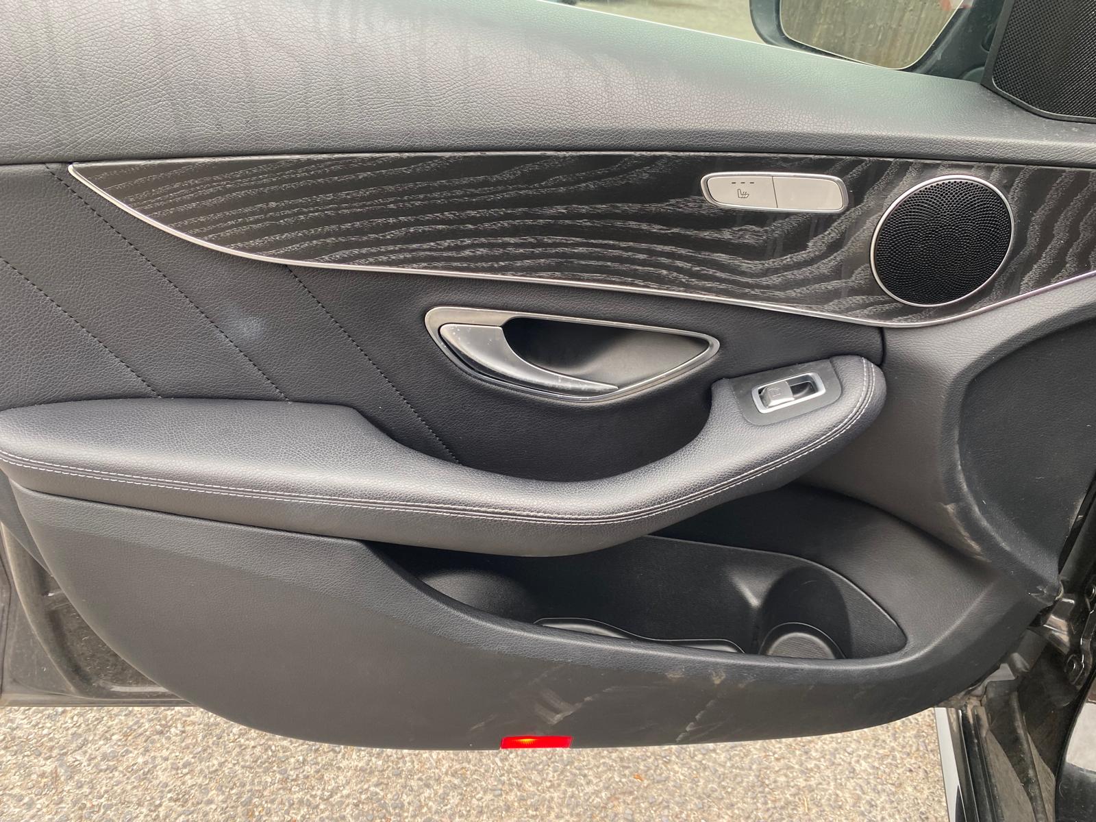 
								2016 Mercedes Benz c200d full									