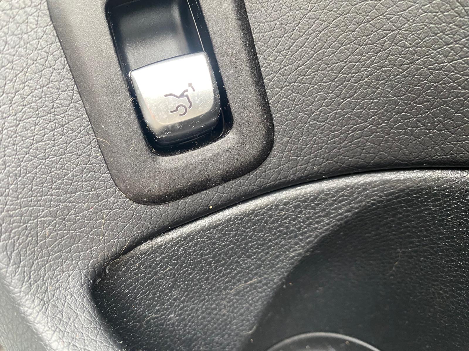 
								2016 Mercedes Benz c200d full									