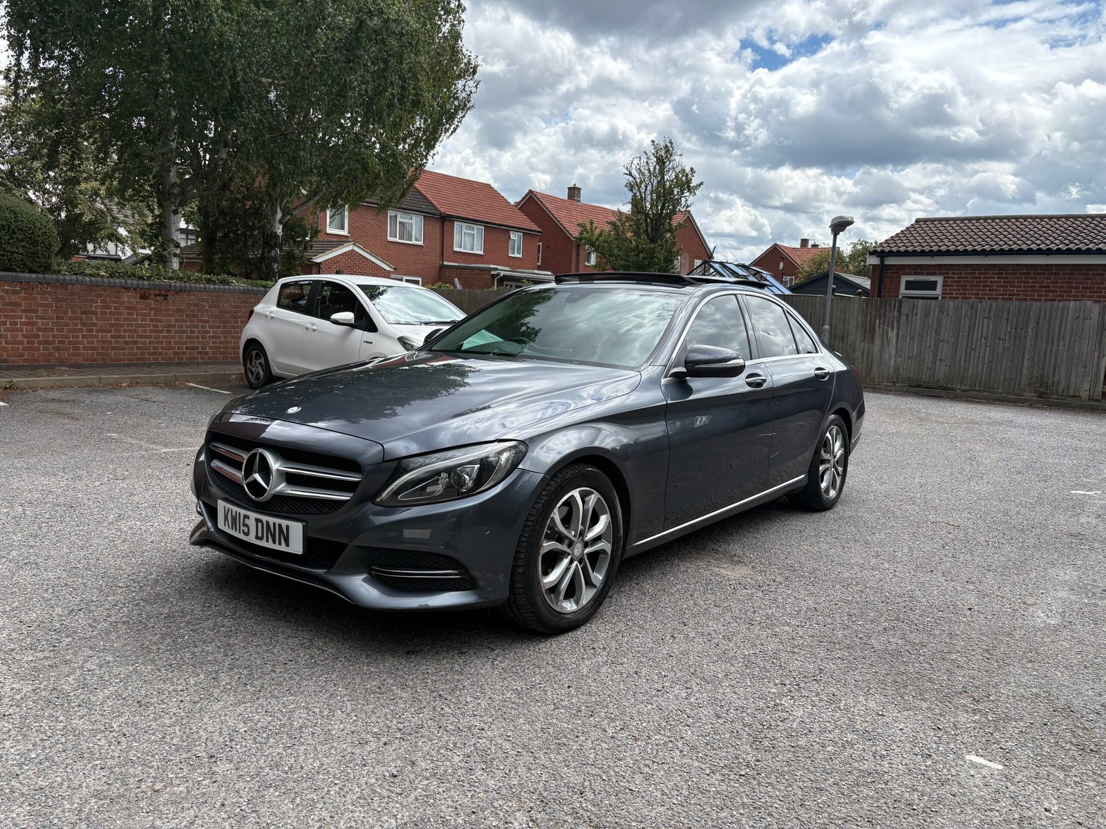 2015 Mercedes Benz C220d ( Premium Plus )
