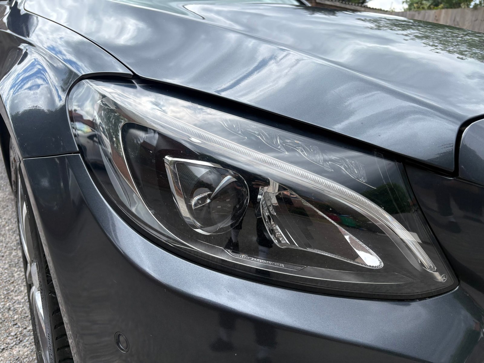 
								2015 Mercedes Benz C220d ( Premium Plus ) full									