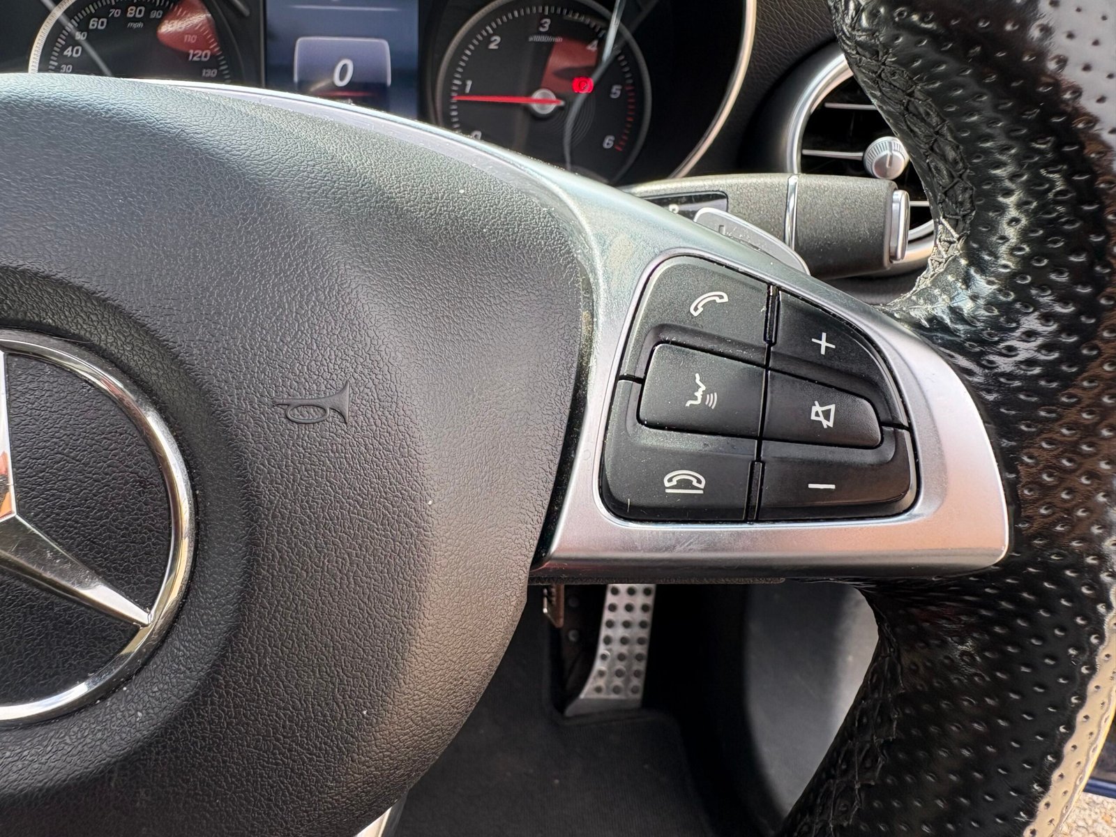 
								2016 Mercedes Benz c250d ( Premium Plus ) full									